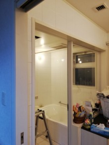 深みのあるグリーンが美しい機能的なユニットバス 深みのあるグリーンが美しい機能的なユニットバス